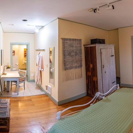 Clementine'S Guest House & Vacation Rentals Асторія Екстер'єр фото